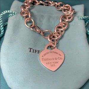 Tiffany & co heart pendant bracelet